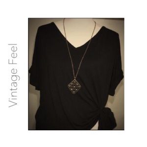 💥ⒽⓅ💥Vintage appeal, brass deco-esque necklace